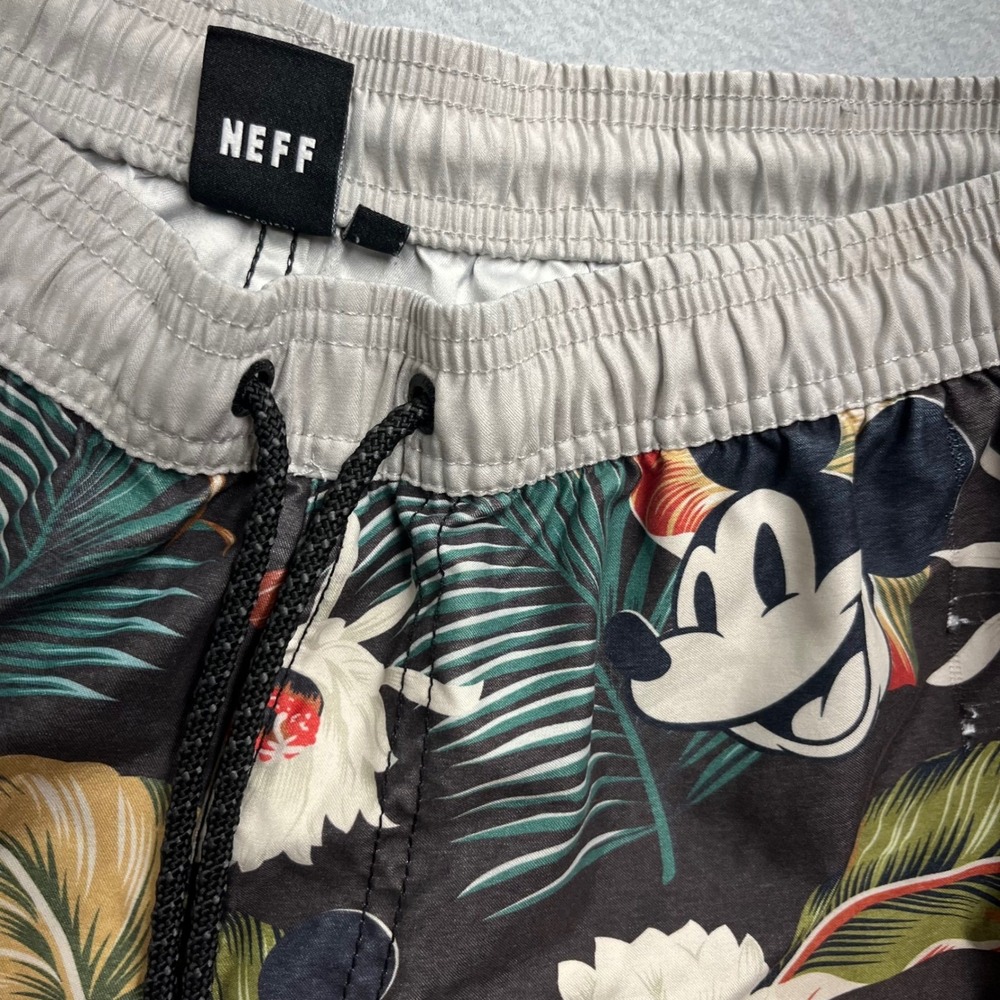 Neff Disney Mickey Mouse Tropical Floral Board Shorts Mens M Black Swim Trunks